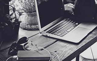 勇士121-119战胜篮网 球员评价：4人满分，4人及格，2人崩盘